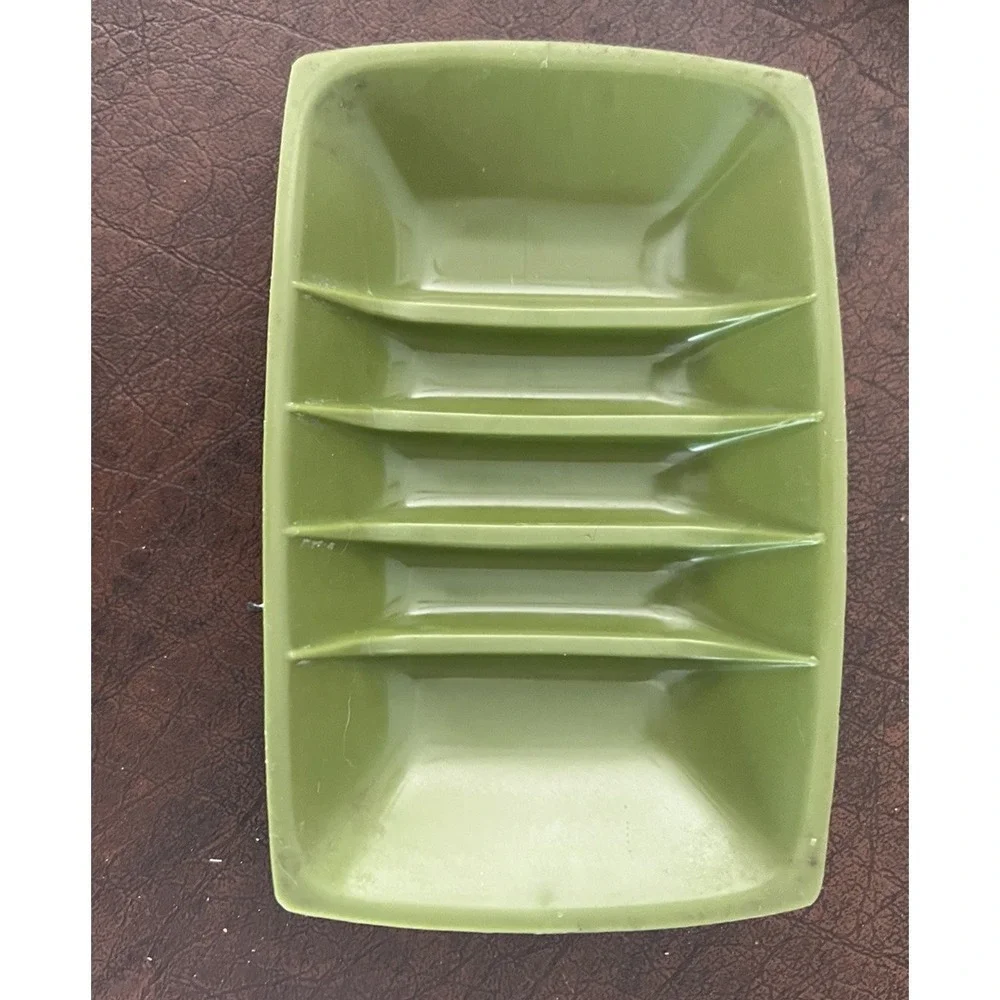 Rubbermaid Ribbed Soap Dish Avacodo 60s/70s VTG